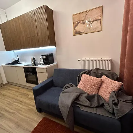 Appartement New Comfortable With Patio On Klimeckiego Street Cracovie