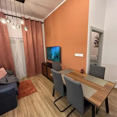 New Comfortable With Patio On Klimeckiego Street * Krakau