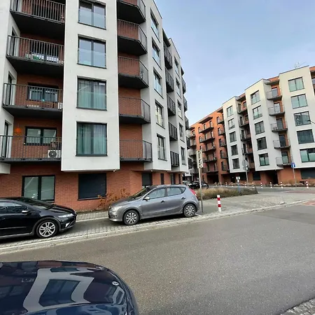 Appartement New Comfortable With Patio On Klimeckiego Street