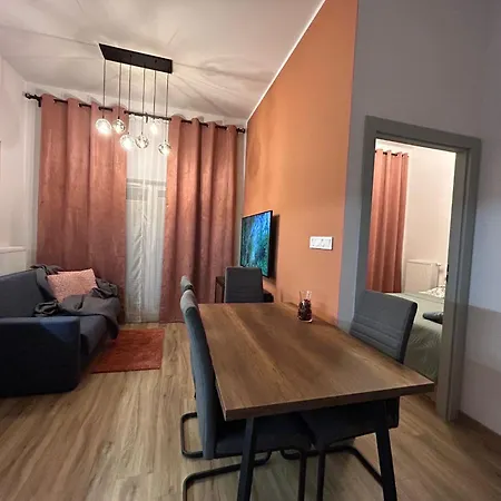 Apartment New Comfortable With Patio On Klimeckiego Street *