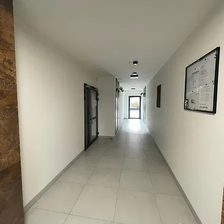Apartment New Comfortable With Patio On Klimeckiego Street